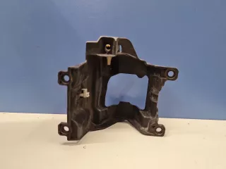 8121048050 Кронштейн противотуманной фары правый Toyota Land Cruiser 200 Арт Z340131, вид 1