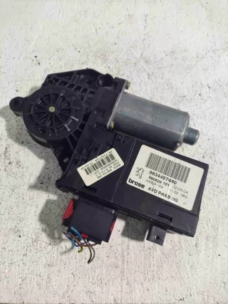9634457480 Моторчик стеклоподъемника передний правый   Peugeot 307 Арт P307815, вид 2
