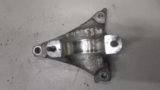 G2A325740C Кронштейн полуоси Mazda CX3 Арт 9403413