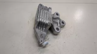 60007845 Подушка двигателя Chevrolet Trax Арт 9389539