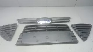  Решетка радиатора Ford Focus 3 Арт UNP17QF02, вид 1