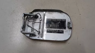 A1245849917 Лючок бензобака серебристый Mercedes C W203 Арт 9409069, вид 2