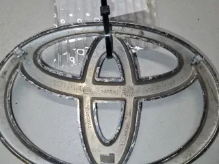9097502195 Эмблема решетки радиатора Toyota Aygo 2 Арт ZAP340886, вид 4