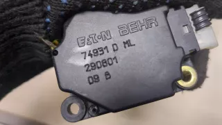 31101058 Моторчик заслонки печки Volvo XC70 2 Арт 9422444, вид 2