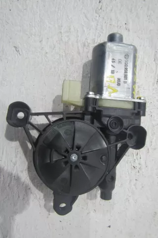 5Q0959801B Моторчик переднего левого стеклоподъемника Audi A3 8V Арт 811426_3, вид 1