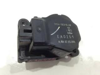 3M5H19E616AB Моторчик управления заслонкой печки Ford Fiesta 5 Арт 825863_6, вид 1