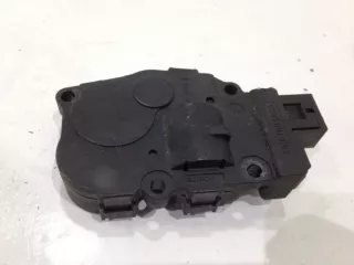410475520 Моторчик заслонки печки BMW M4 F82/F83 Арт 826686_10