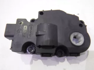 A1669060008 Моторчик заслонки печки Mercedes SLK r172 Арт 2576456_9, вид 1