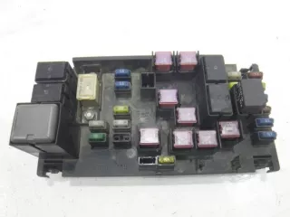 82241AG010 Блок предохранителей Subaru Legacy 4 Арт 4357419_2