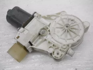 67627046031 Моторчик переднего левого стеклоподъемника BMW 4 F32/F33/GT F36 Арт 1914731_5, вид 1