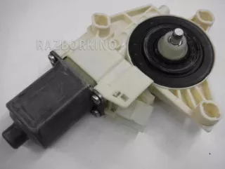 A1669060201 Моторчик переднего правого стеклоподъемника Mercedes ML/GLE W166 Арт 2591397_5, вид 1