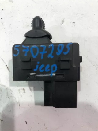 56007695AC Кнопка стеклоподъемника Dodge RAM 3 Арт 5707295_5, вид 1