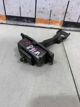 A1687200116 Ограничитель двери Mercedes A W168 Арт 6367204_2, вид 1
