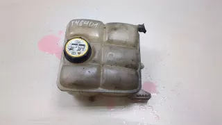 8V618K218AE,8V618K218DE Расширительный бачок Ford Focus 3 Арт 9429741, вид 1