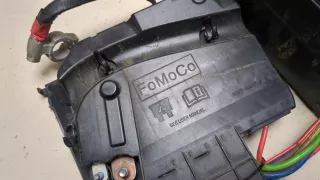 AV6T14A067BC Блок предохранителей Ford Escape 3 Арт 9440814, вид 2