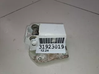 5C6827302D Кронштейн петли крышки багажника правый Volkswagen Jetta 6 Арт Z341797, вид 2