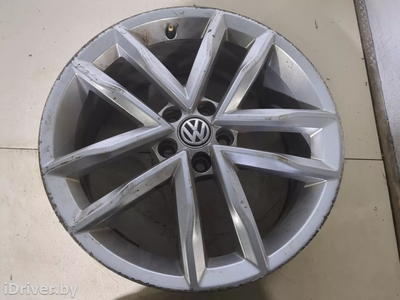 6C0601171 Диск литой R17 5x100 DIA57.1 к Volkswagen Polo 5 Арт 9452849