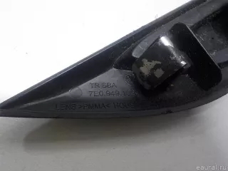 7E0949102 VAG Повторитель на крыло правый белый Volkswagen Transporter T6 restailing Арт E52410129, вид 5