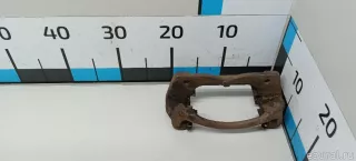 4772109490 Toyota Скоба суппорта переднего правого Toyota Auris 2 Арт E103057362, вид 1
