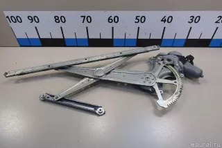 6980253040 Toyota Стеклоподъемник электр. передний левый Lexus IS 3 restailing Арт E80292033, вид 5