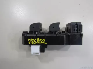 848200E020 Toyota Блок управления стеклоподъемниками Toyota Highlander 3 restailing Арт E80776852, вид 2