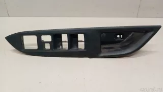 7221C037XA Mitsubishi Накладка блока управления стеклоподъемниками Mitsubishi Outlander 3 restailing 2 Арт E23585404