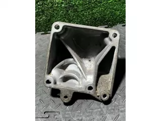 A2722232104 Кронштейн двигателя Mercedes C W204 Арт 51696, вид 4