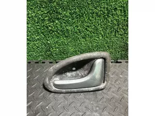 7700415975 Ручка внутренняя задняя правая Renault Scenic 1 Арт 50768, вид 1