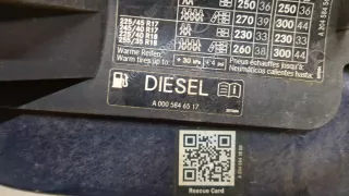 A0005846517 Лючок бензобака синий Mercedes C W204 Арт 20000528, вид 4