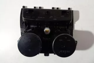 9207321, 82135001 , art12288414 Подстаканник BMW 1 F20/F21 Арт 12288414, вид 2
