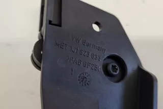 1J1823633 , art13360562 Ручка открывания капота Seat Toledo 3 Арт 13360562, вид 4