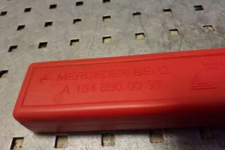 A1648900097, 27R030023 , art12673993 Знак аварийной остановки Mercedes ML W164 Арт 12673993, вид 2