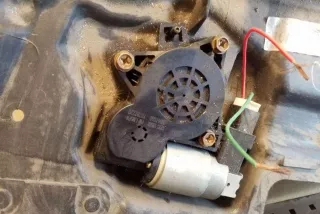 GJ6A97XG, GJ6A7297X, G22C5958X , art12643324 Стеклоподъемник задний правый Mazda 6 1 Арт 12643324, вид 3