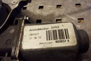 402052A , art12673487 Стеклоподъемник задний правый Nissan Qashqai 1  Арт 12673487, вид 2