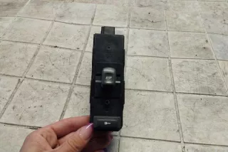 30658117 , art8565296 Кнопка стеклоподъемника переднего левого Volvo V70 2 Арт 8565296, вид 1