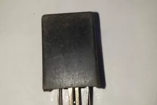 90069864 , art9985348 Реле (прочие) Opel Astra F Арт 9985348, вид 2