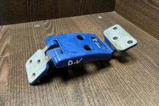 9067400137 , art13666257 Петля двери Mercedes Sprinter W906 Арт 13666257, вид 1