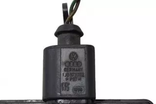 1J6943021 , art13378216 Подсветка номера Volkswagen Passat B6 Арт 13378216, вид 2