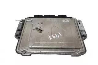 art13780955 Блок управления двигателем Mazda 3 BK Арт 13780955, вид 3
