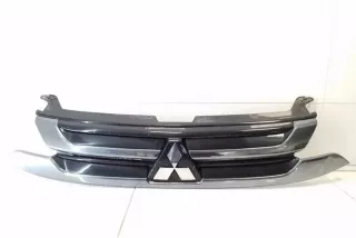 7450A992 , art12252449 Заглушка (решетка) в бампер передний Mitsubishi Outlander 3 Арт 12252449, вид 1