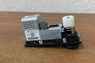 FW9319E110AD, #800 , art12779665 Разъем AUX / USB Land Rover Discovery 5 Арт 12779665, вид 2