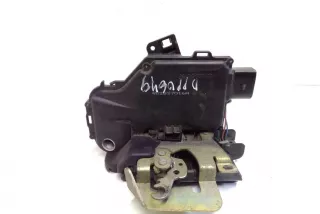 4B2837016A , art13946372 Замок двери передней правой Audi A6 C5 (S6,RS6) Арт 13946372, вид 1