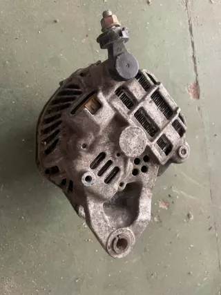 23100EB310 Генератор Nissan Atleon Арт AL16461776162_2, вид 3