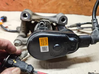 G3582-37700 Суппорт тормозной передний правый Hyundai Kona Арт AL17038093891, вид 2