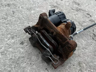 LX61-2D250-BNC,IS Суппорт тормозной задний правый Ford Escape 3 Арт AL16362680064, вид 2