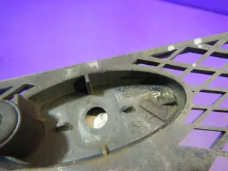 98AB8200CH Решетка радиатора Ford Focus 1 Арт AL16124655744, вид 3