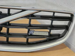 31323338 Решетка радиатора Volvo V60 1 Арт AL16199342331, вид 3