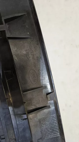 HY32-8200-AB Решетка радиатора Land Rover Discovery 5 Арт AL16598332826, вид 9