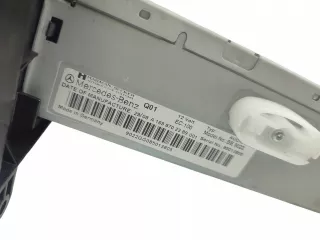 A1698702389 Магнитола (аудио система) Mercedes A W169 Арт AL16122642029, вид 2