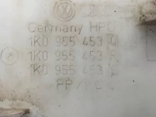 LORK-64-18392,1K0955453Q Бачок омывателя Volkswagen Golf 6 Арт AL16400504717, вид 4